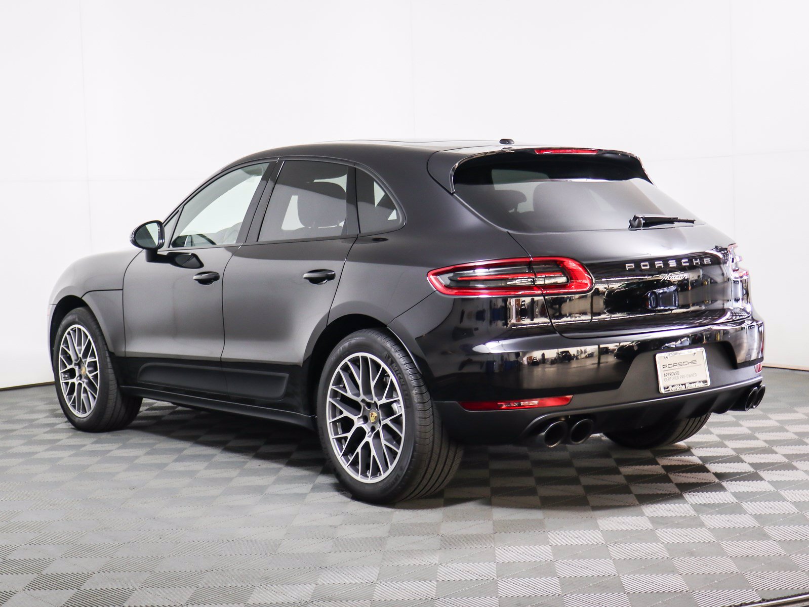 Certified Pre-Owned 2018 Porsche Macan Sport Edition SUV in Ontario ...