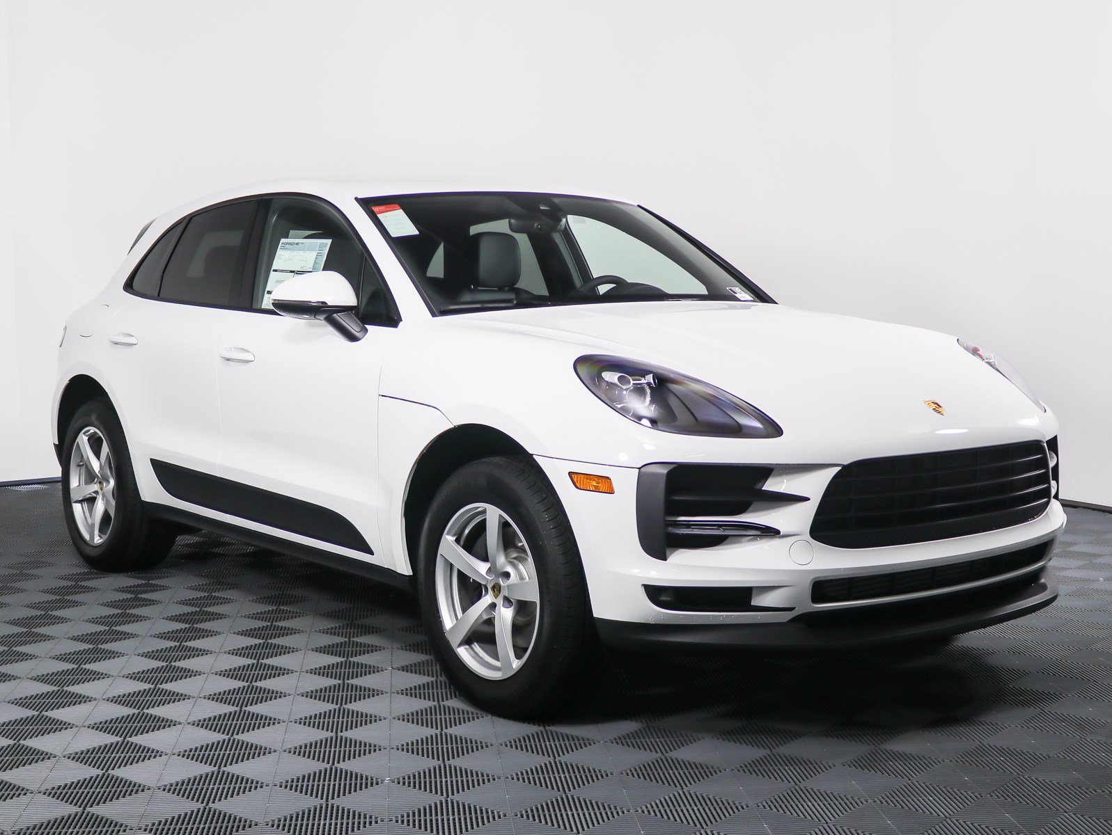 2020 Porsche Macan Lease Specials | Near Los Angeles